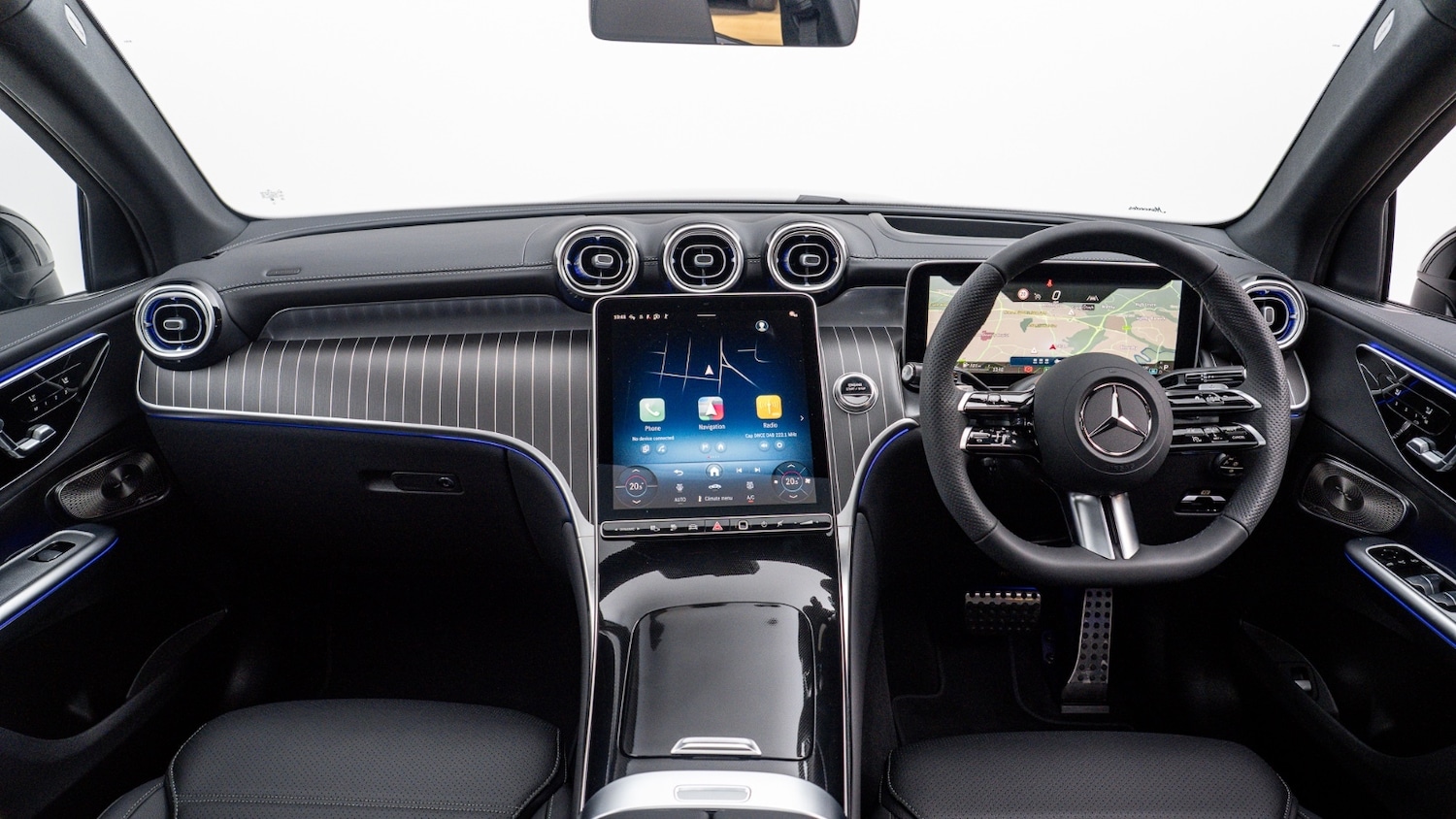 Used Mercedes-Benz GLC 2025 for sale - 76817758: Photo 2