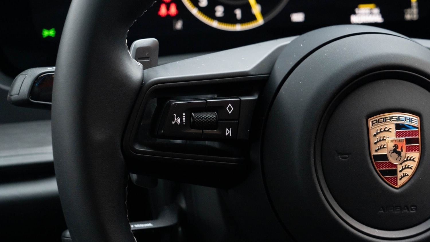 Used Porsche 911 2025 for sale - 76647858: Photo 11
