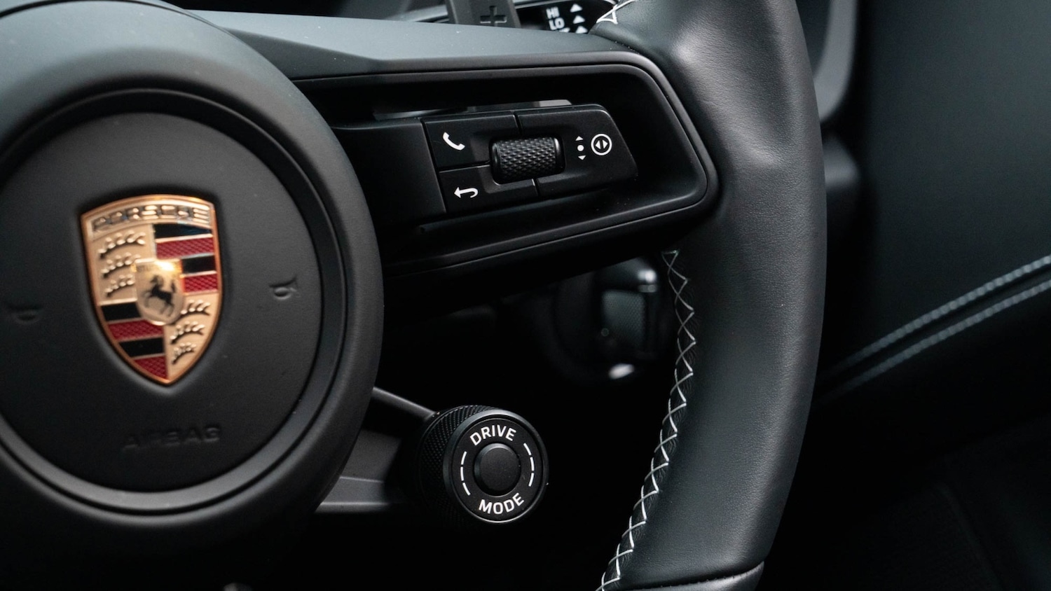 Used Porsche 911 2025 for sale - 76647858: Photo 12