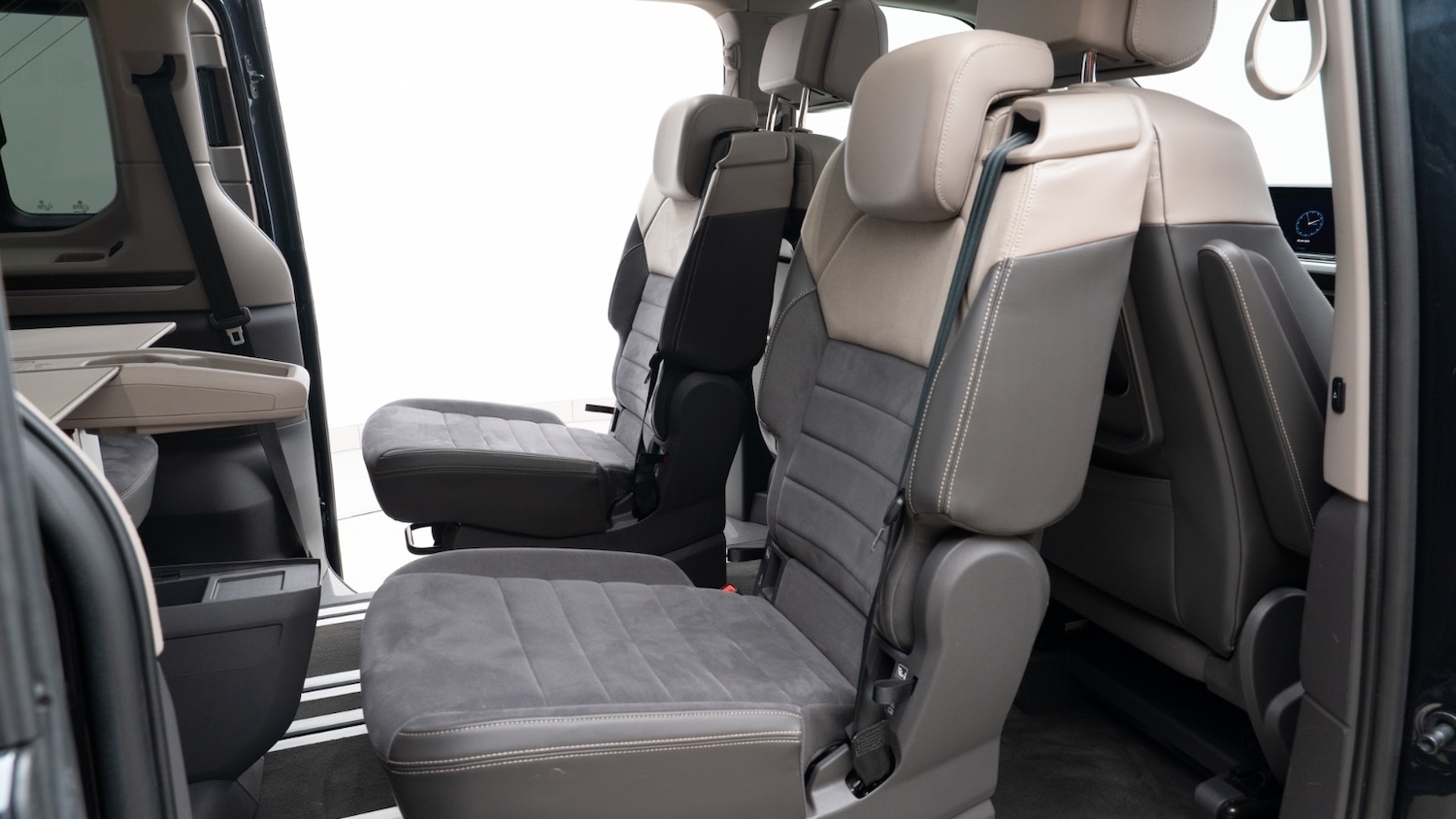 Used Volkswagen Multivan 2022 for sale - 76428059: Photo 19