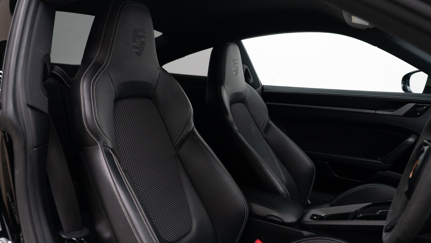 Used Porsche 911 2019 for sale - 76384434: Photo 2