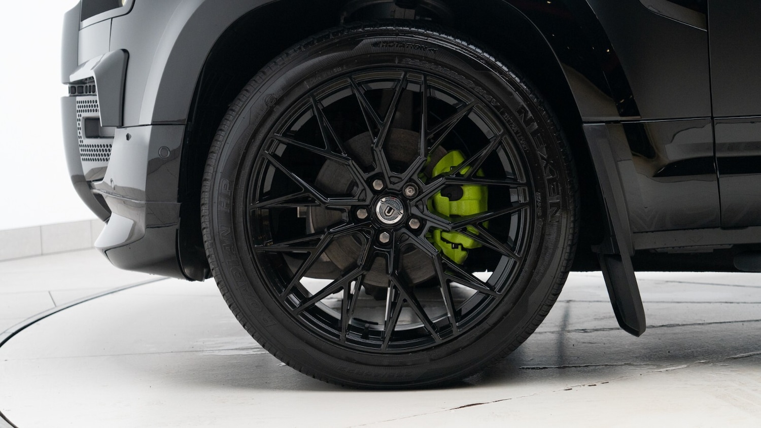 Used Land Rover Defender 2024 for sale - 76479726: Photo 13