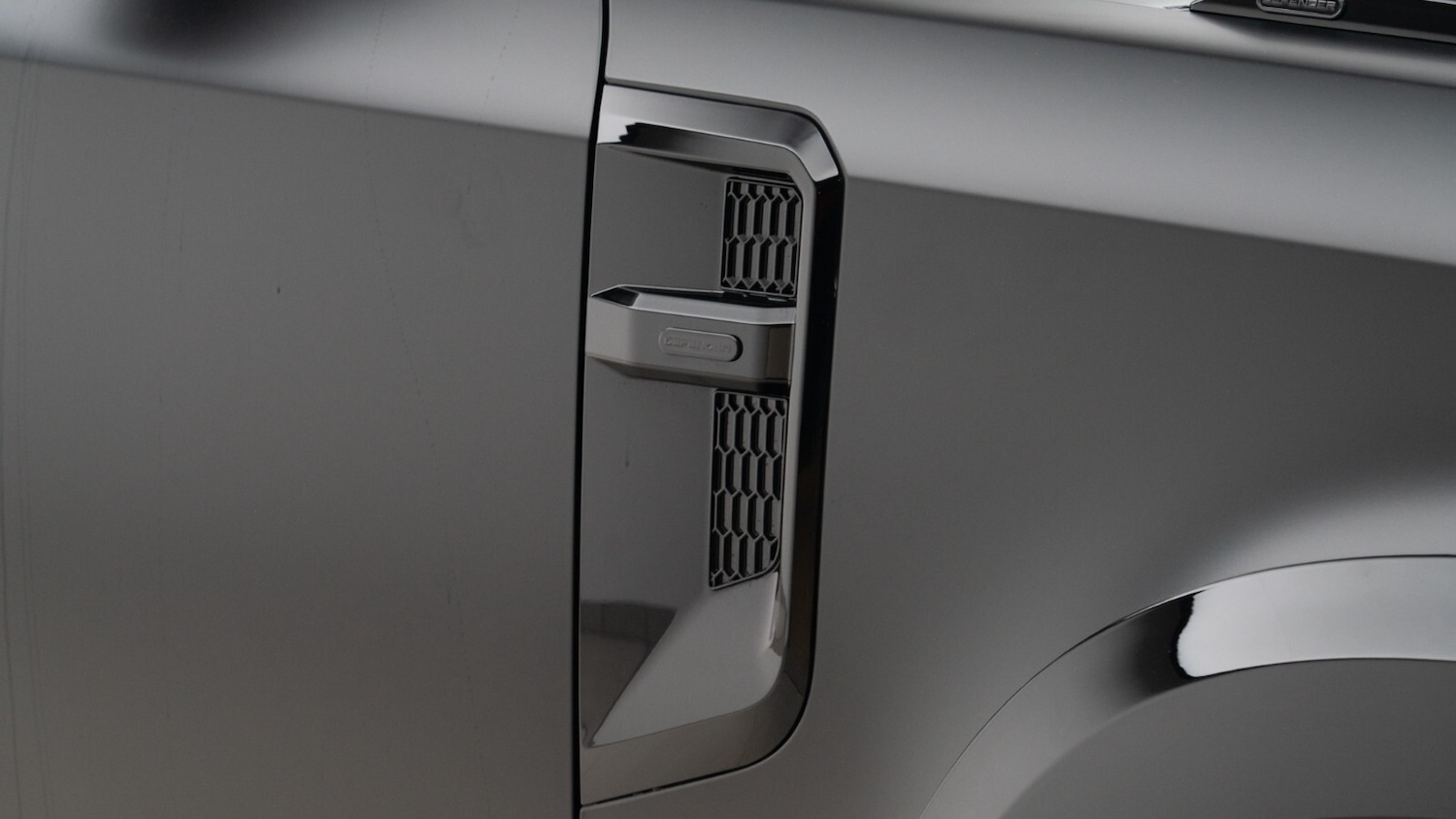 Used Land Rover Defender 2024 for sale - 76479726: Photo 14