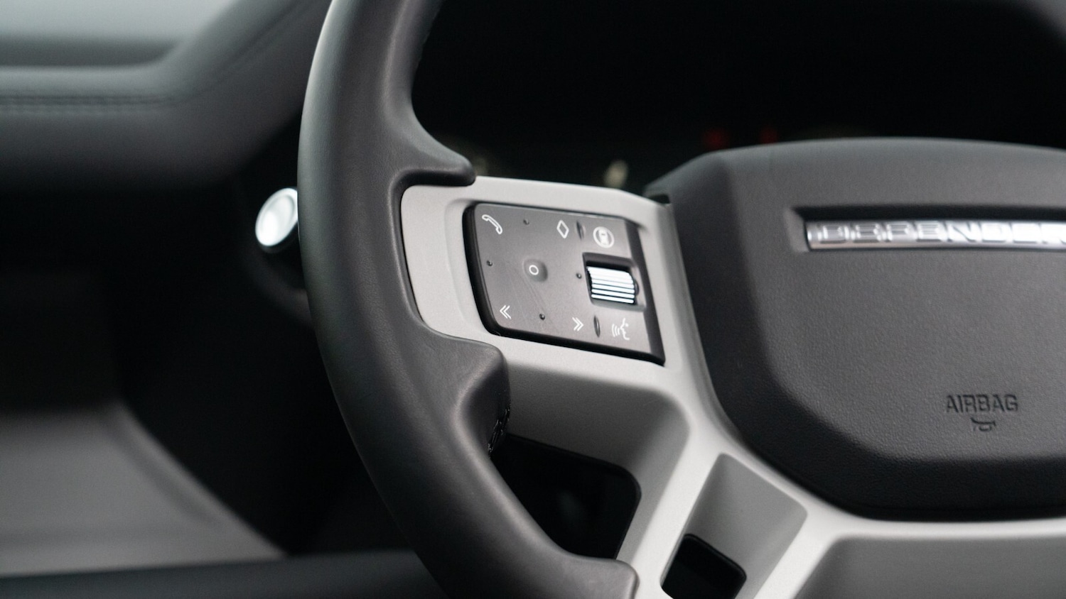 Used Land Rover Defender 2024 for sale - 76479726: Photo 19