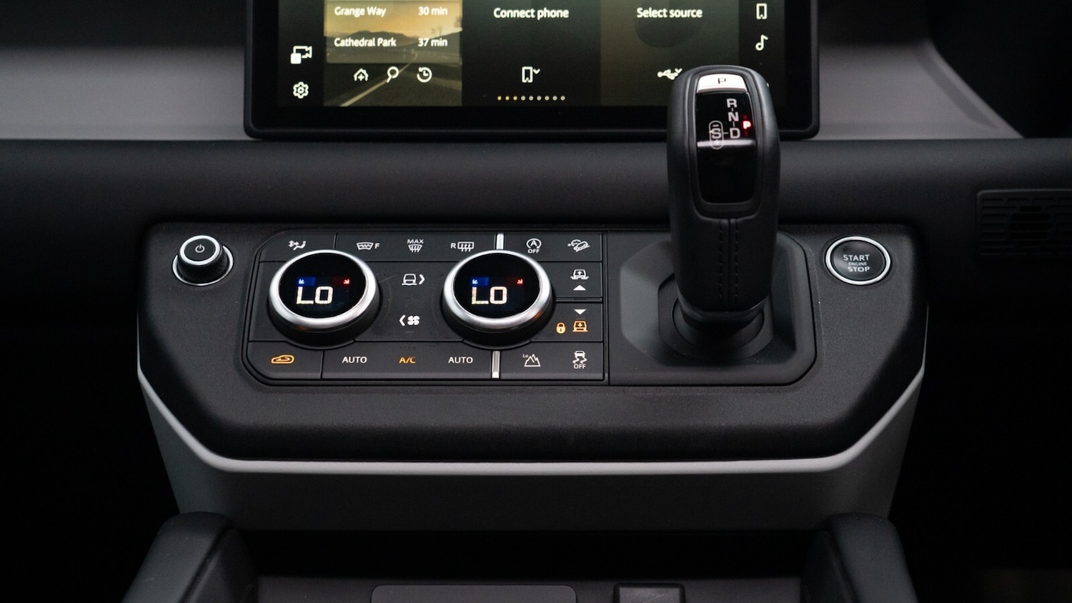 Used Land Rover Defender 2024 for sale - 76479726: Photo 22