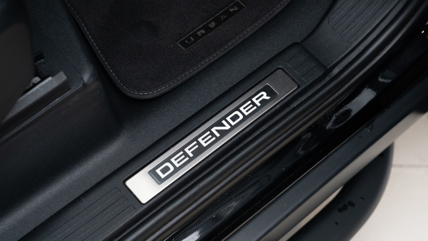 Used Land Rover Defender 2024 for sale - 76479726: Photo 33