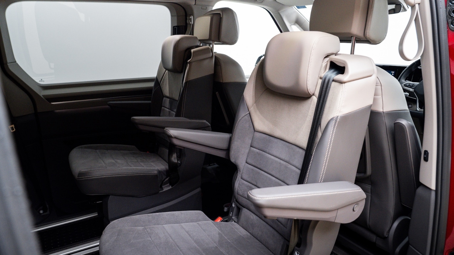 Used Volkswagen Multivan 2025 for sale - 77082636: Photo 12