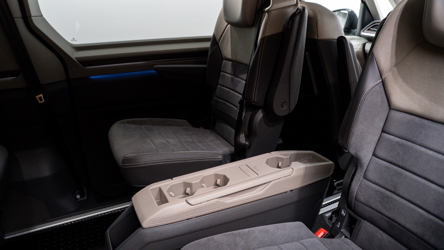 Used Volkswagen Multivan 2025 for sale - 77082636: Photo 31