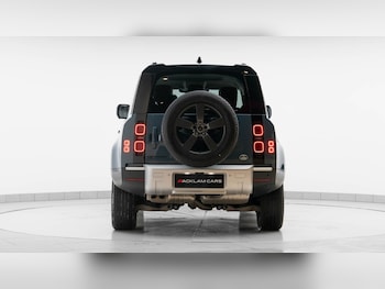 Used Land Rover Defender 2023 for sale - 76479730: Photo