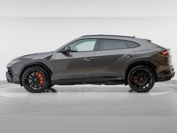 Used Lamborghini Urus 2023 for sale - 77903222: Photo