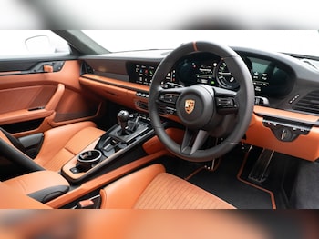 Used Porsche 911 2024 for sale - 76221868: Photo 2