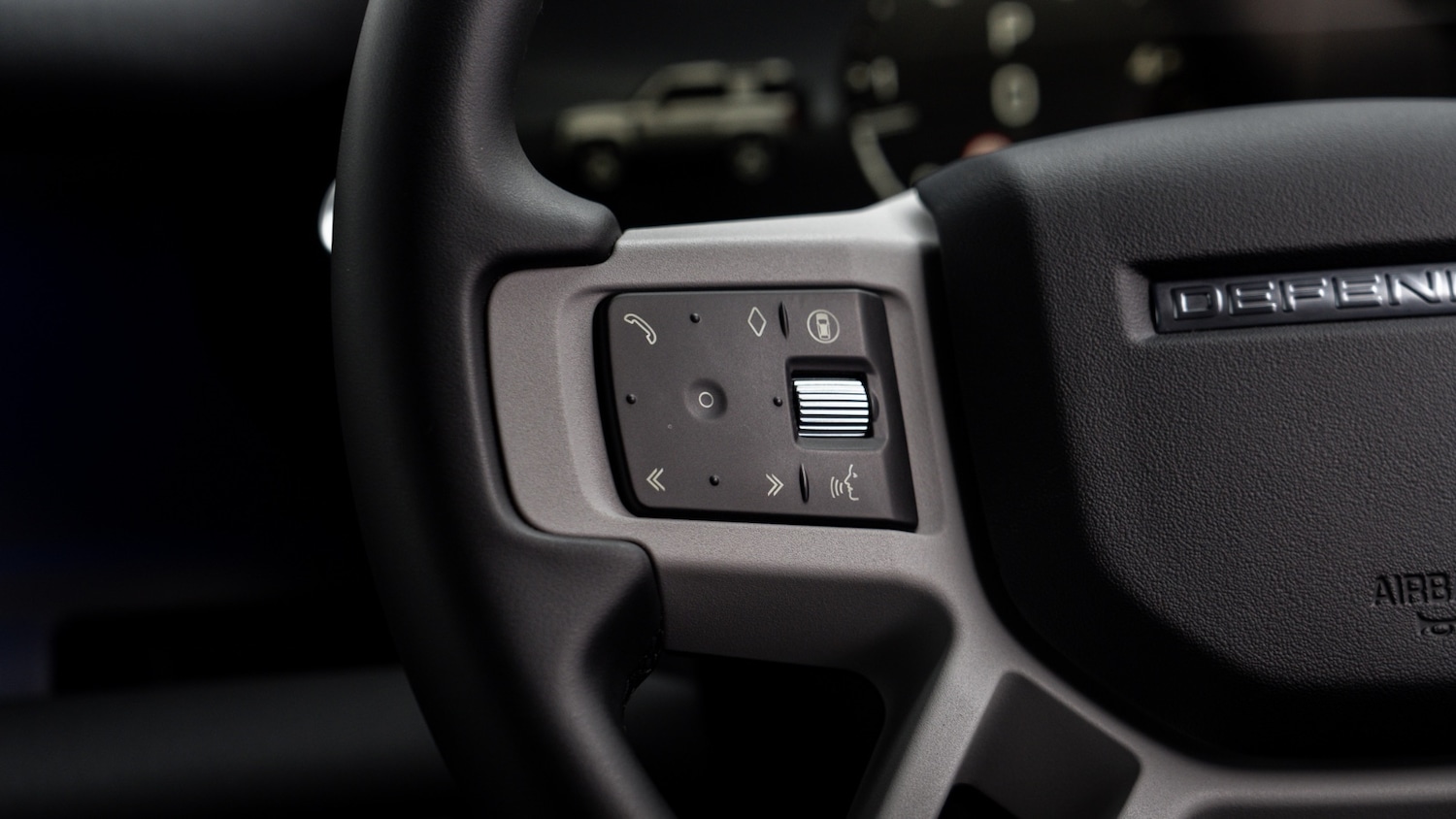 Used Land Rover Defender 2024 for sale - 77225016: Photo 12