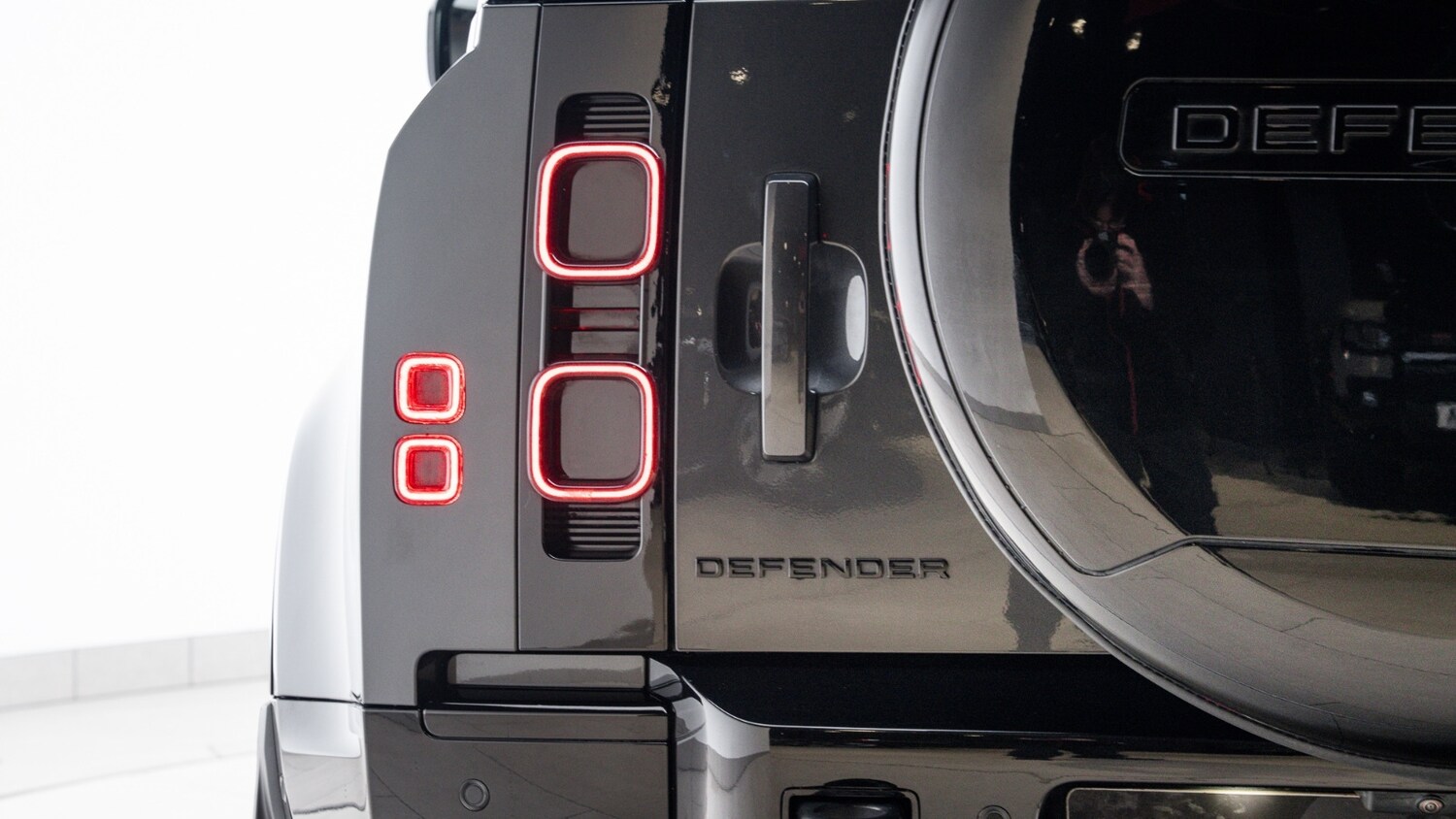Used Land Rover Defender 2024 for sale - 77225016: Photo 40