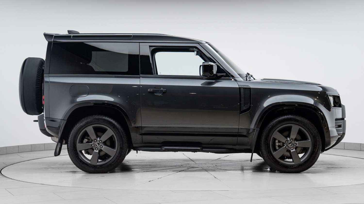 Used Land Rover Defender 2024 for sale - 77225016: Photo 5