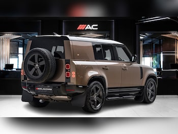 Used Land Rover Defender 2023 for sale - 78846796: Photo