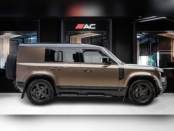 Used Land Rover Defender 2023 for sale - 78846796: Photo