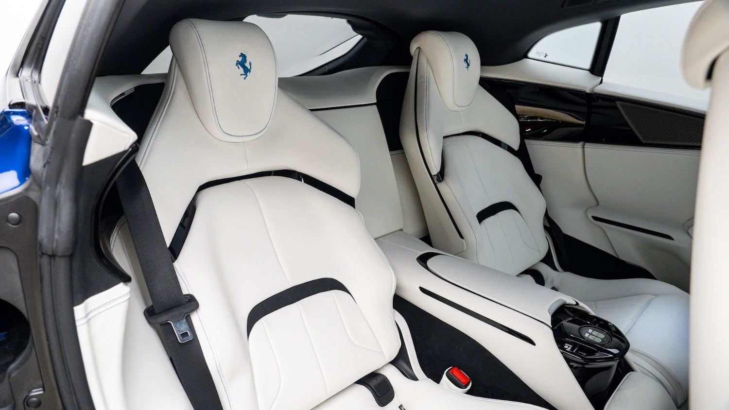 Used Ferrari Purosangue 2025 for sale - 77600326: Photo 9