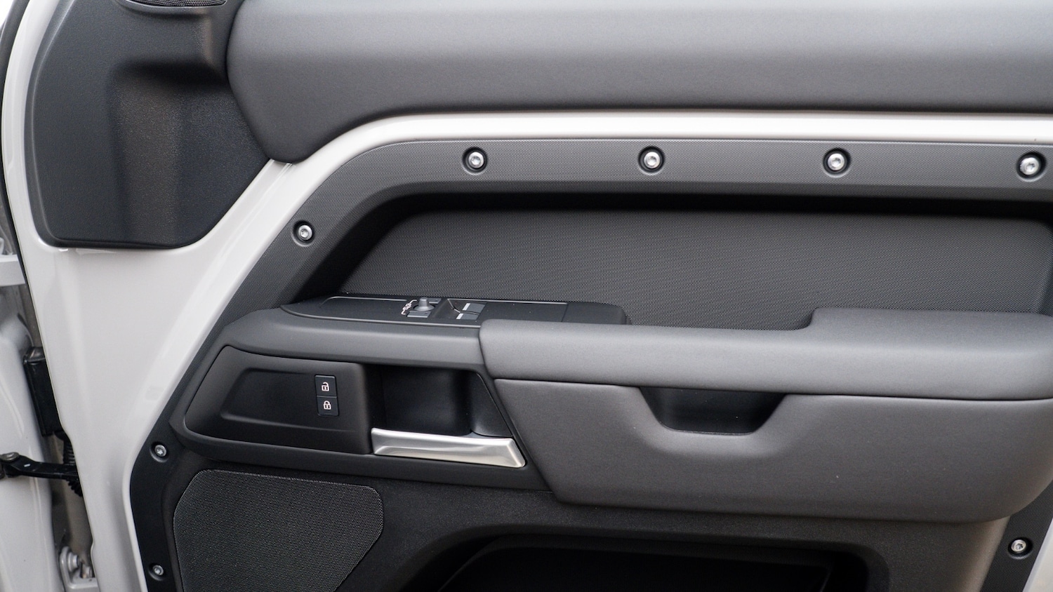 Used Land Rover Defender 2025 for sale - 77116092: Photo 11