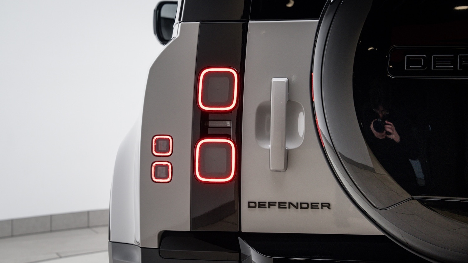 Used Land Rover Defender 2025 for sale - 77116092: Photo 34