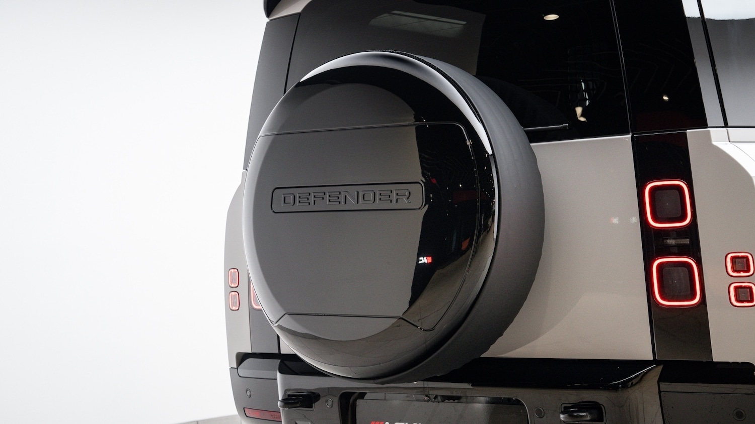 Used Land Rover Defender 2025 for sale - 77116092: Photo 36