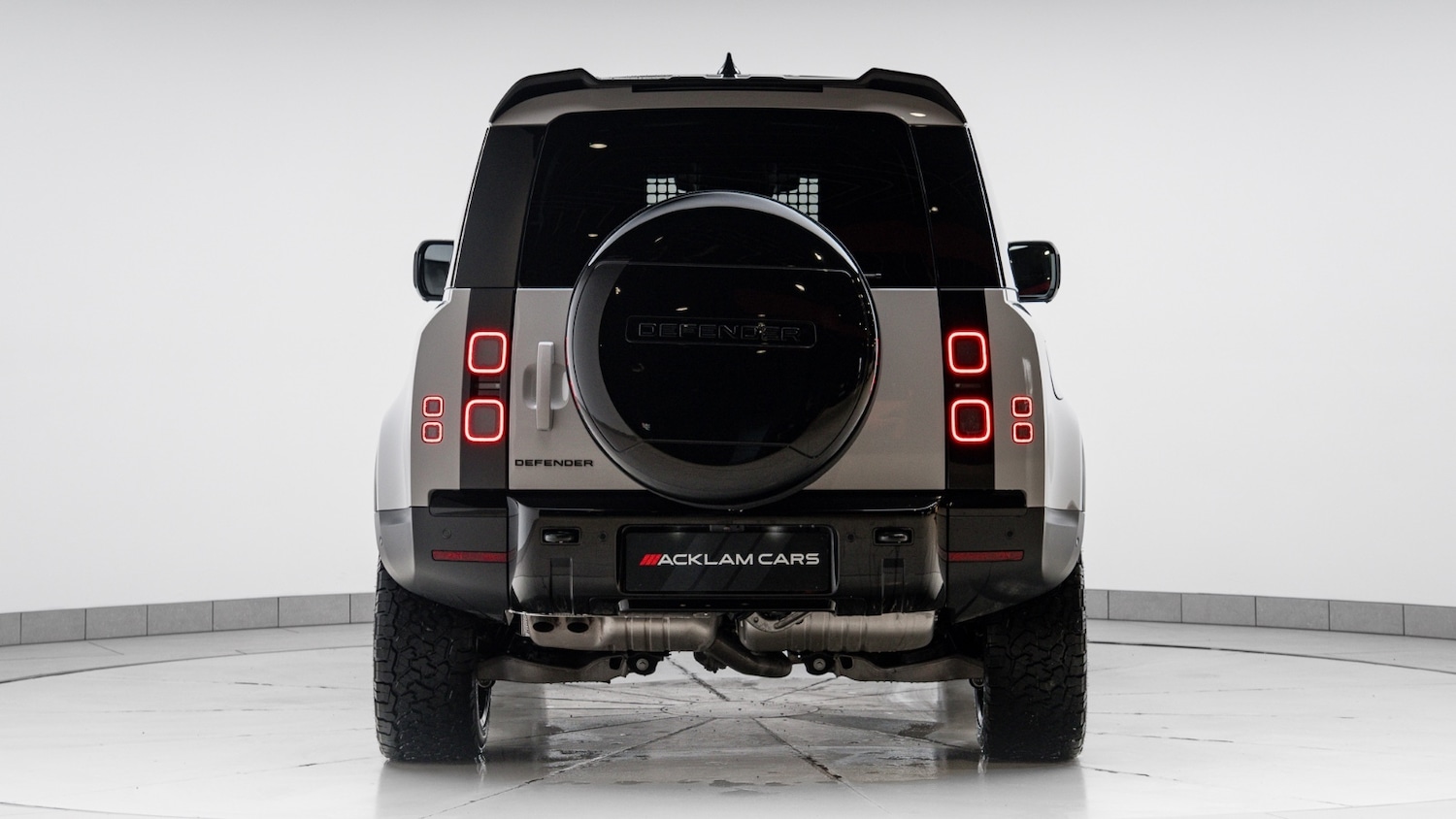 Used Land Rover Defender 2025 for sale - 77116092: Photo 8