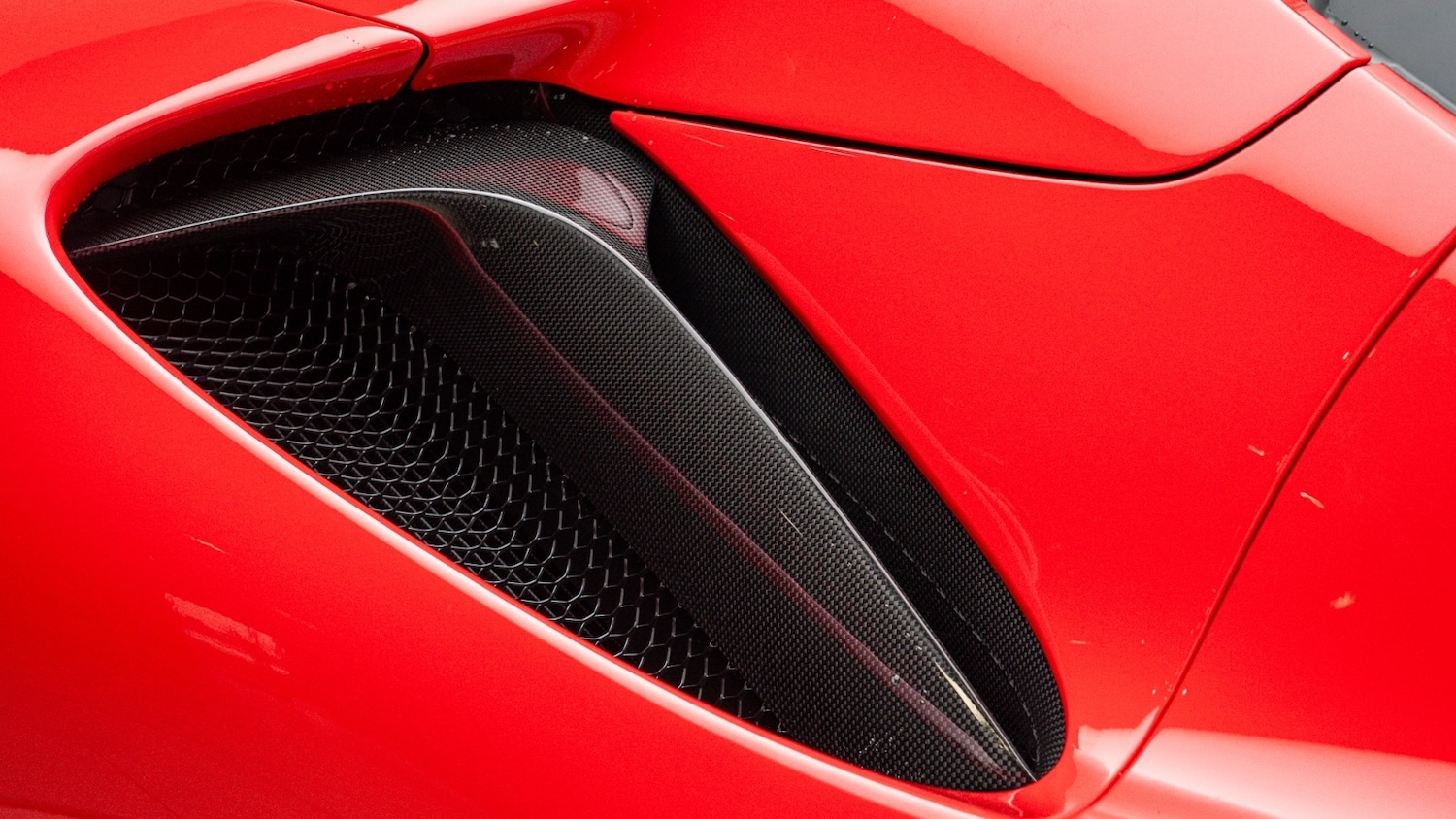 Used Ferrari SF90 Spider 2023 for sale - 77151488: Photo 24