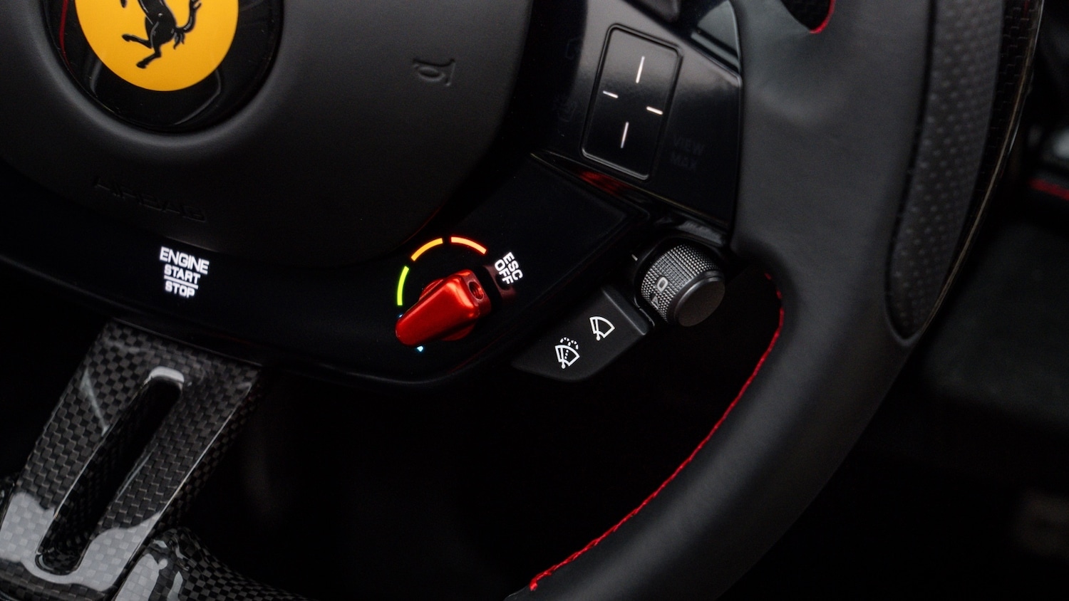 Used Ferrari SF90 Spider 2023 for sale - 77151488: Photo 29