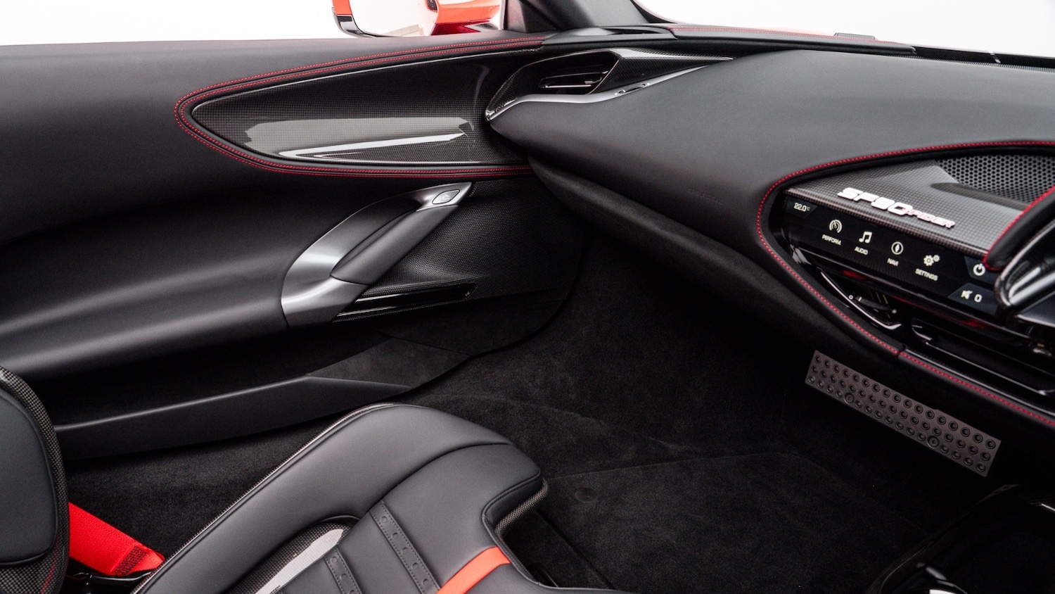 Used Ferrari SF90 Spider 2023 for sale - 77151488: Photo 41