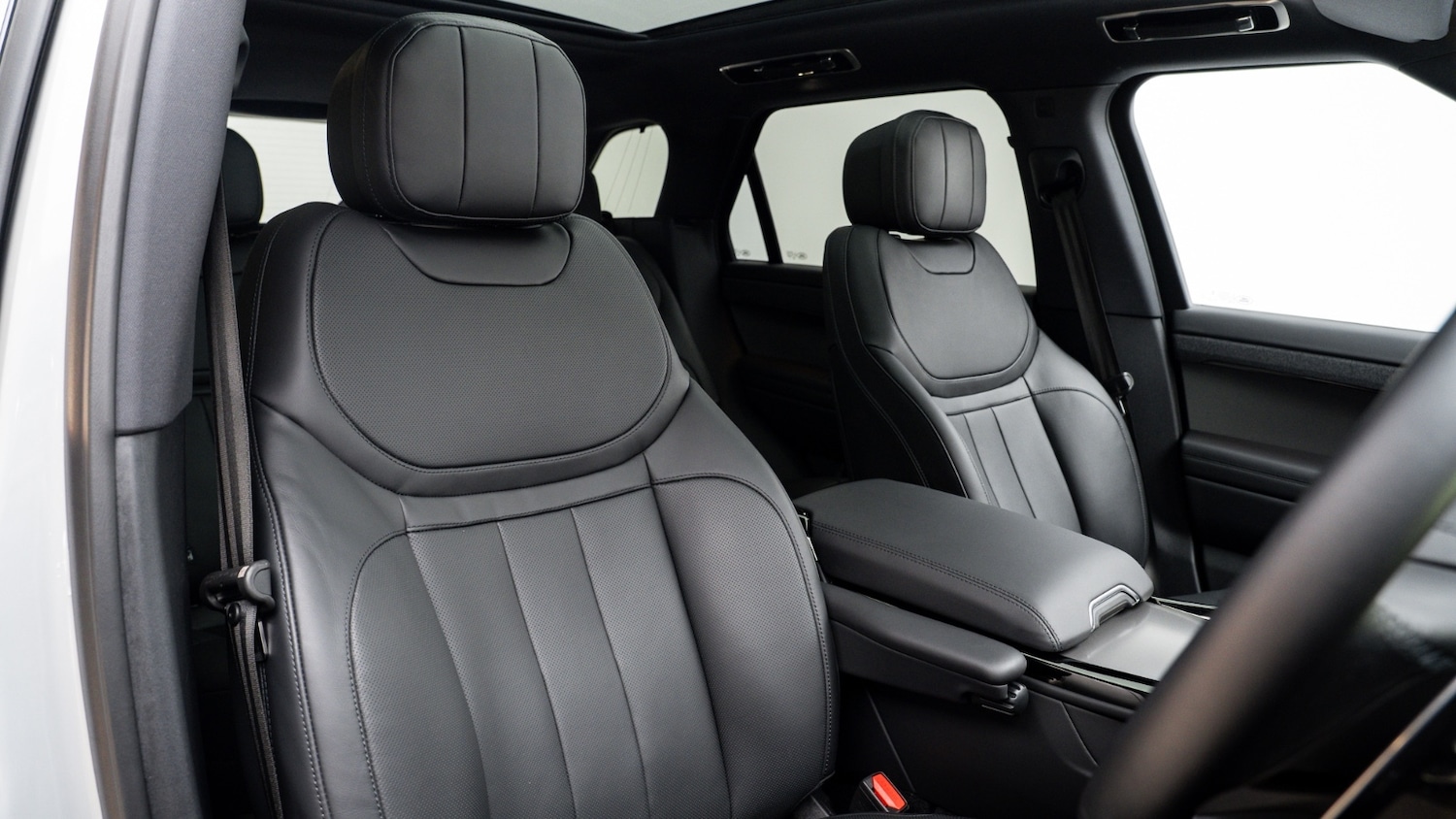 Used Land Rover Range Rover Sport 2025 for sale - 77619121: Photo 3