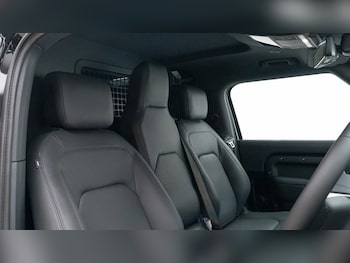 Used Land Rover Defender 2025 for sale - 75471616: Photo