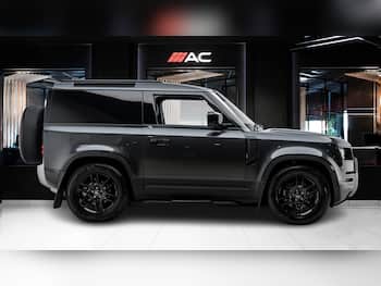 Used Land Rover Defender 2025 for sale - 79852070: Photo