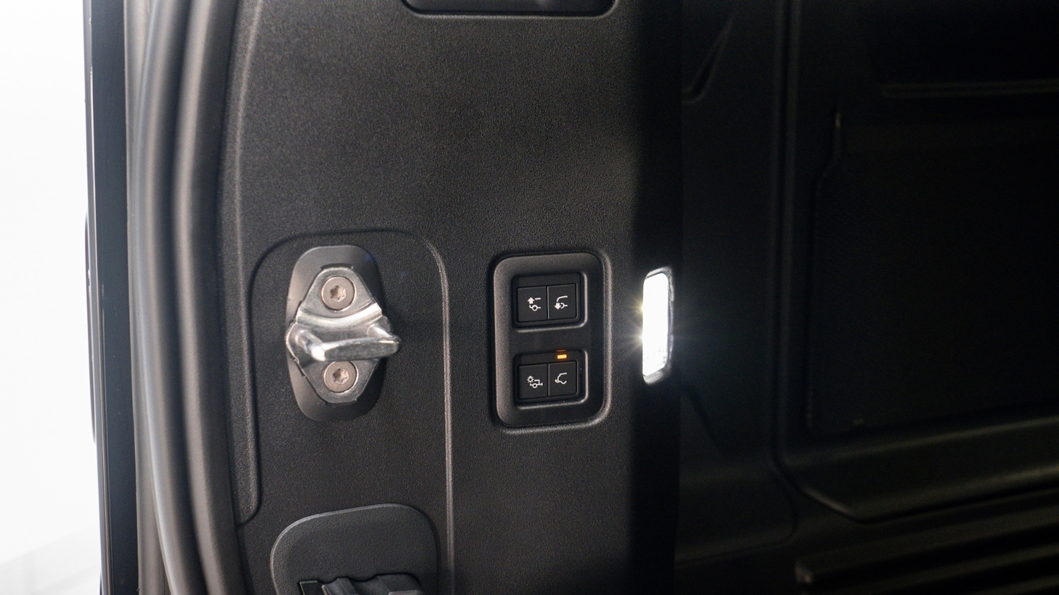 Used Land Rover Defender 2026 for sale - 78094709: Photo 9