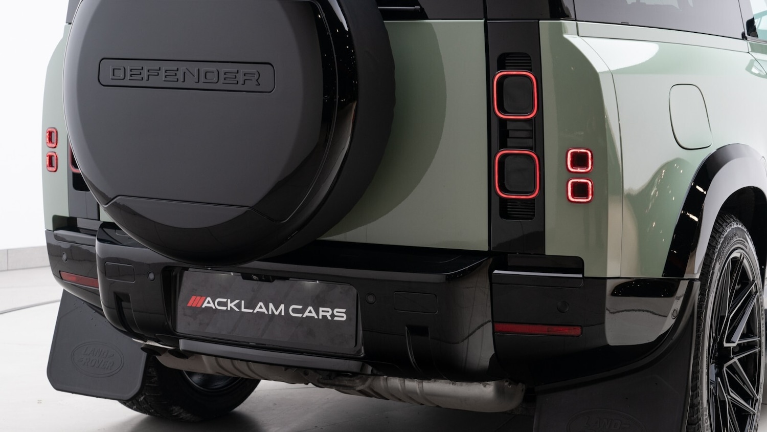 Used Land Rover Defender 2023 for sale - 77170574: Photo 11