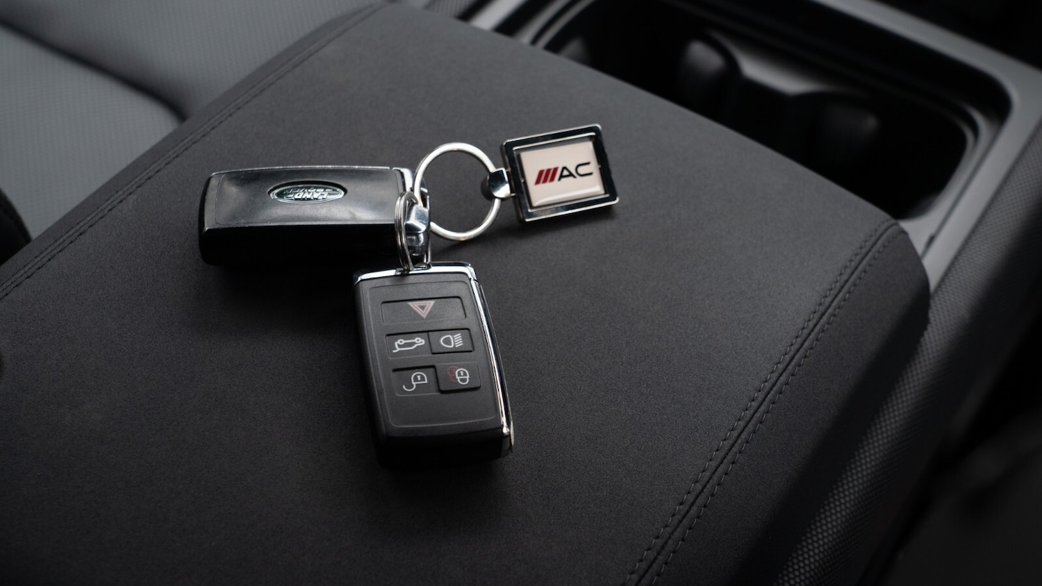 Used Land Rover Defender 2023 for sale - 77170574: Photo 17