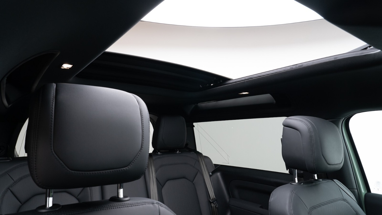 Used Land Rover Defender 2023 for sale - 77170574: Photo 23