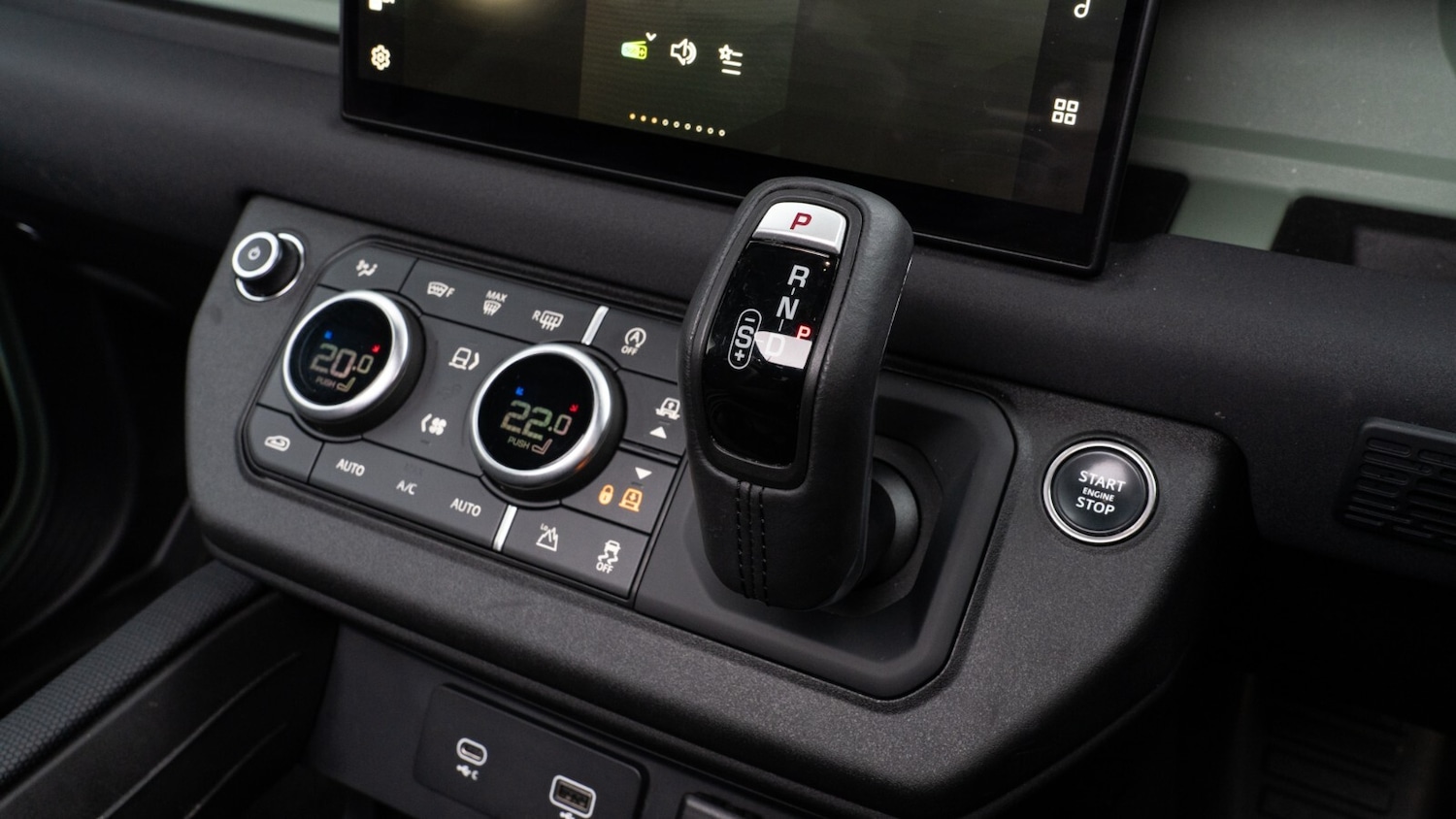 Used Land Rover Defender 2023 for sale - 77170574: Photo 24