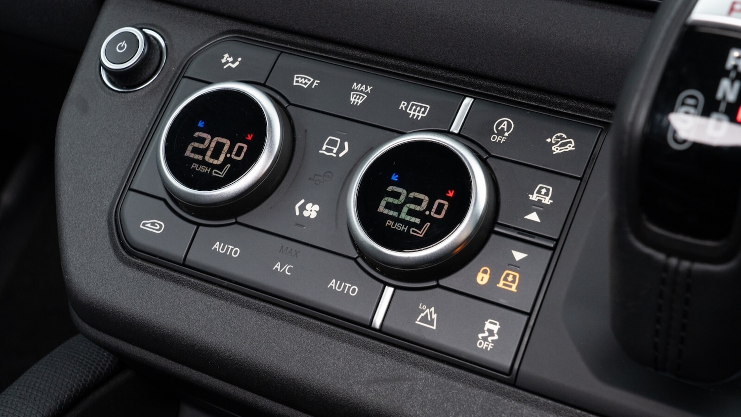 Used Land Rover Defender 2023 for sale - 77170574: Photo 25