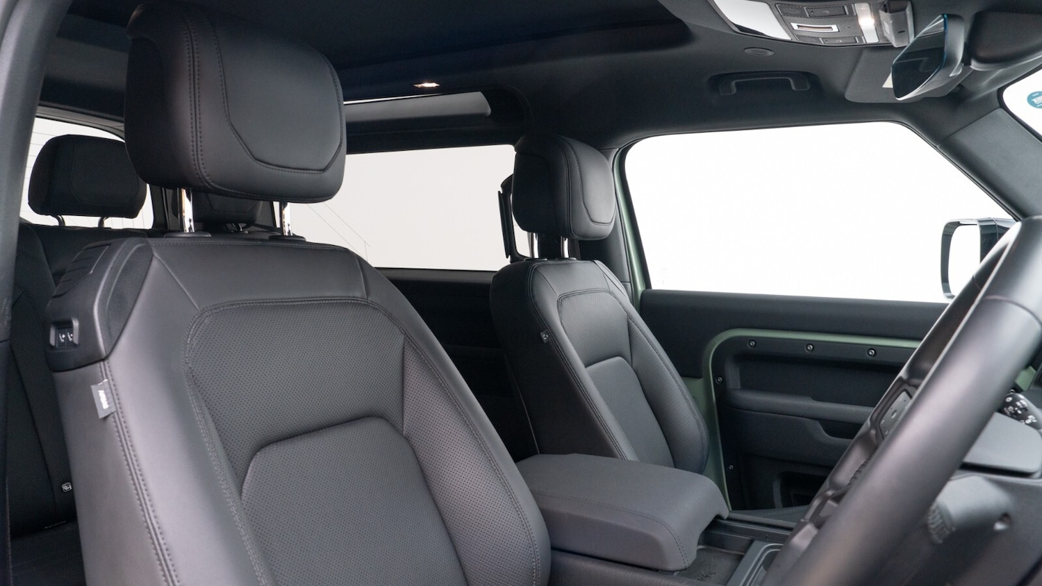 Used Land Rover Defender 2023 for sale - 77170574: Photo 3