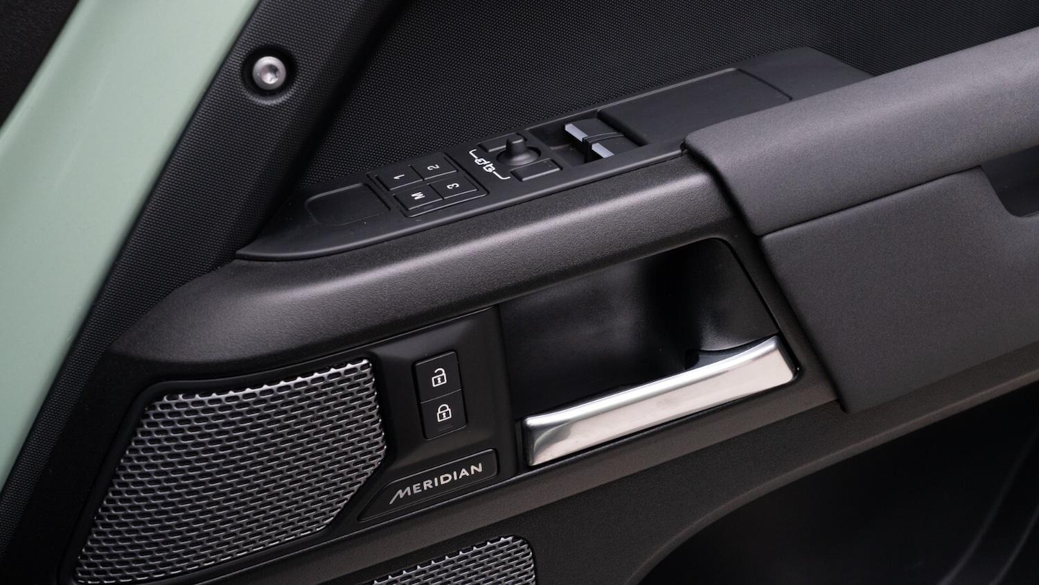 Used Land Rover Defender 2023 for sale - 77170574: Photo 36