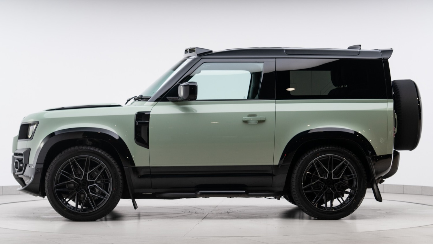 Used Land Rover Defender 2023 for sale - 77170574: Photo 39