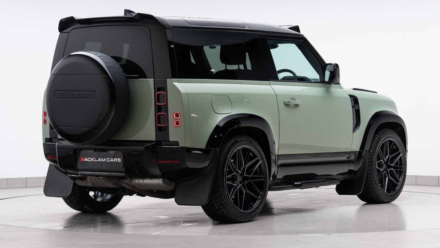 Used Land Rover Defender 2023 for sale - 77170574: Photo 5