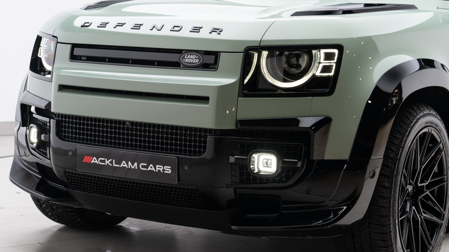 Used Land Rover Defender 2023 for sale - 77170574: Photo 8