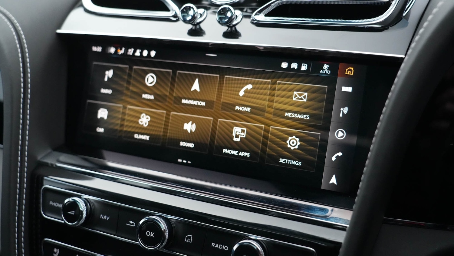 Used Bentley Bentayga 2022 for sale - 76079139: Photo 14