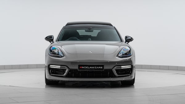 Used Porsche Panamera 2023 for sale - 76321938: Photo 2