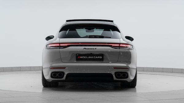 Used Porsche Panamera 2023 for sale - 76321938: Photo 4