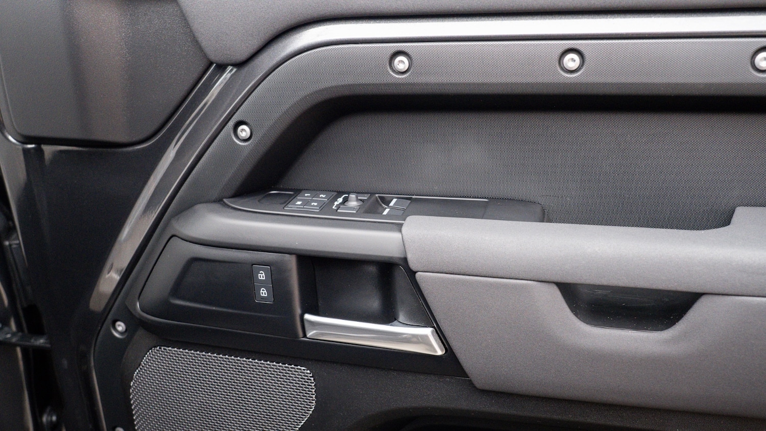 Used Land Rover Defender 2022 for sale - 76914855: Photo 15