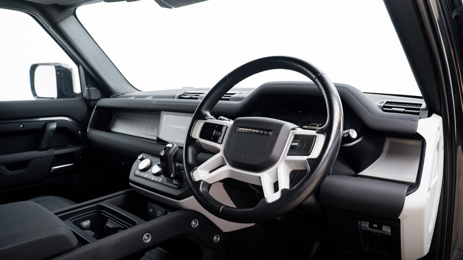 Used Land Rover Defender 2022 for sale - 76914855: Photo 2