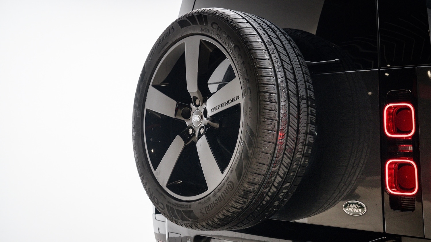 Used Land Rover Defender 2022 for sale - 76914855: Photo 31