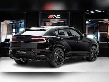 Used Lamborghini Urus 2025 for sale - 79515675: Photo