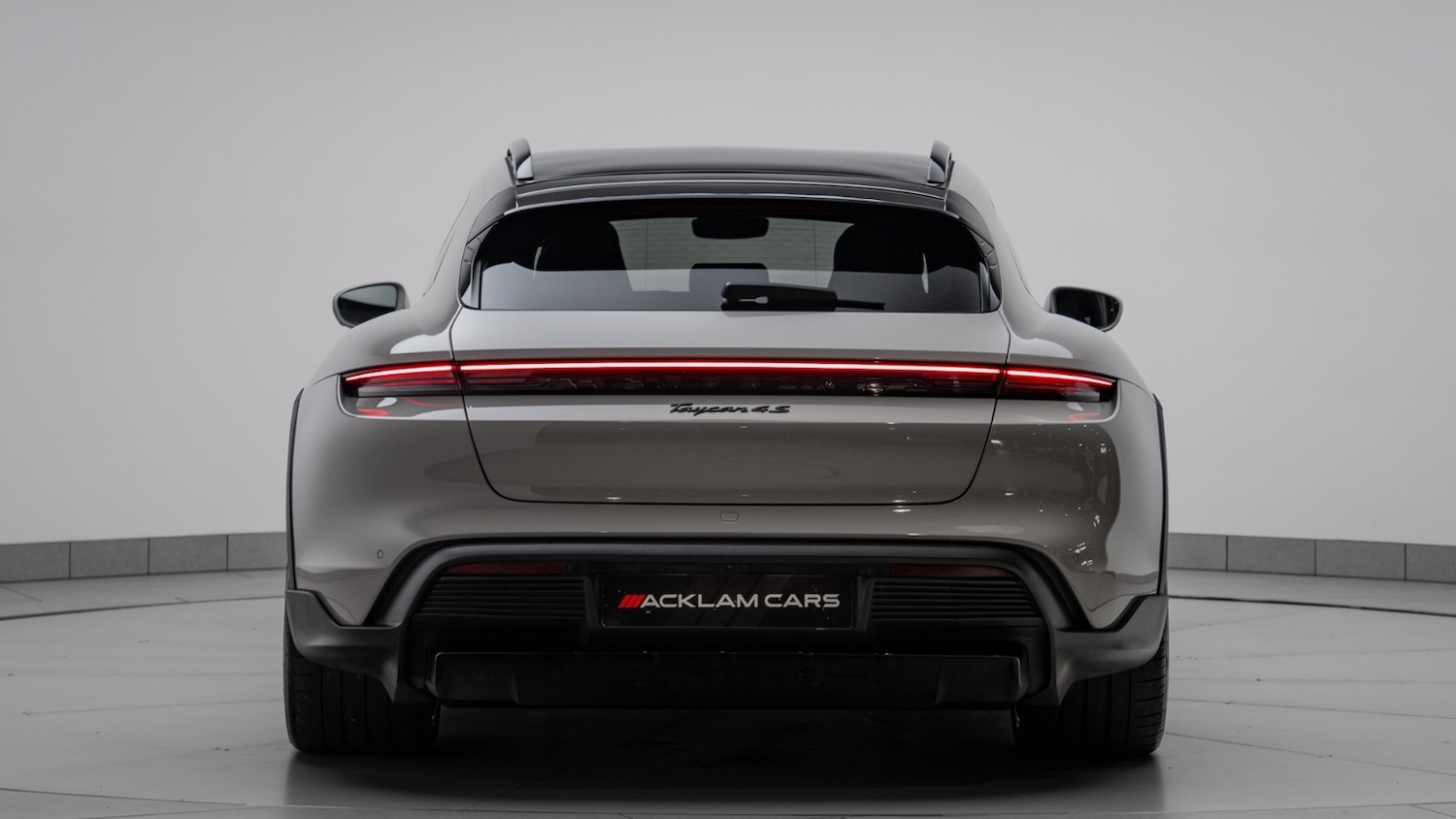 Used Porsche Taycan 2023 for sale - 77885454: Photo 6